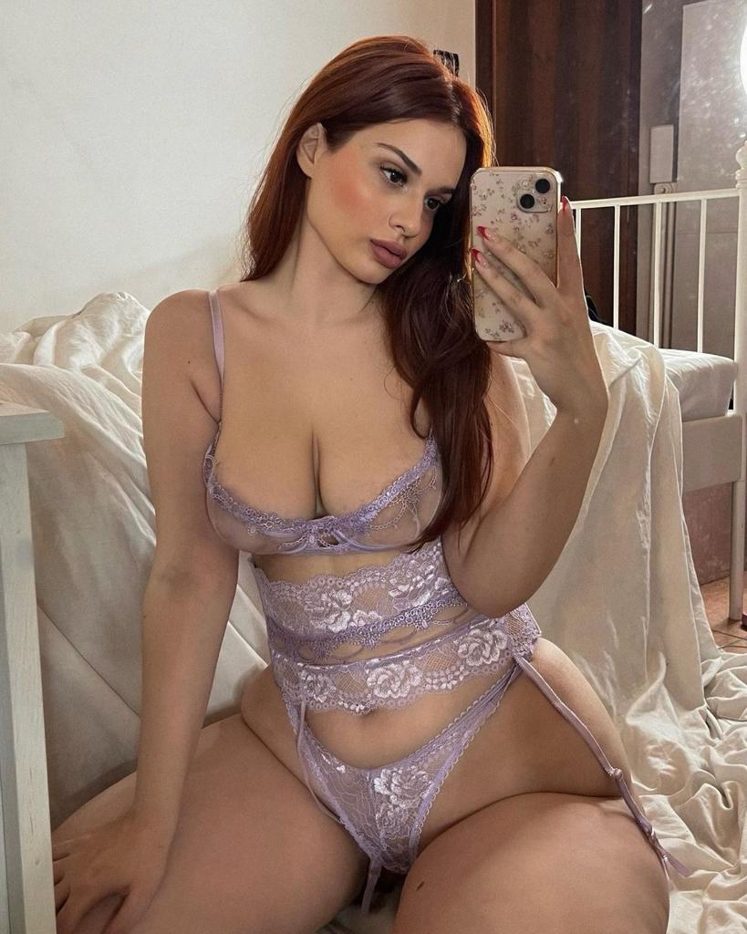 Captivating Mi Amore lingerie garter set, a perfect fusion of sophistication and allure. Find the most alluring lingerie garter sets in Trinidad and Tobago